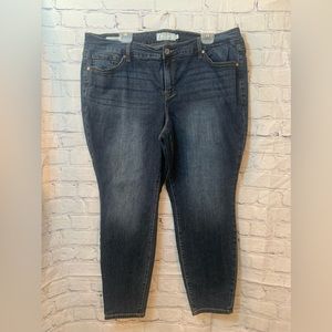 Torrid Denim New Skinny women's blue jeans size 22